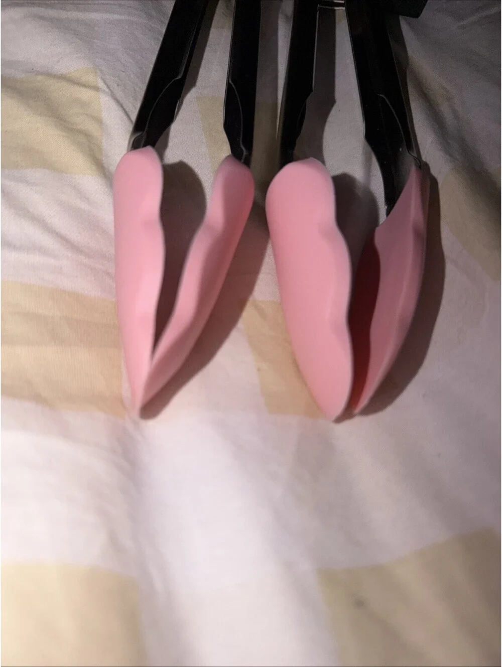 JUICY COUTURE 2 PIECE TONGS SET PINK ~ HEARTS ~ SILICONE & METAL BPA FREE NIP
